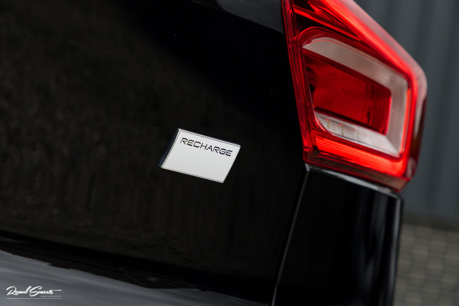 Volvo XC40 Recharge Plus 70 kWh | Adaptieve cruise | Blis | Full LED |