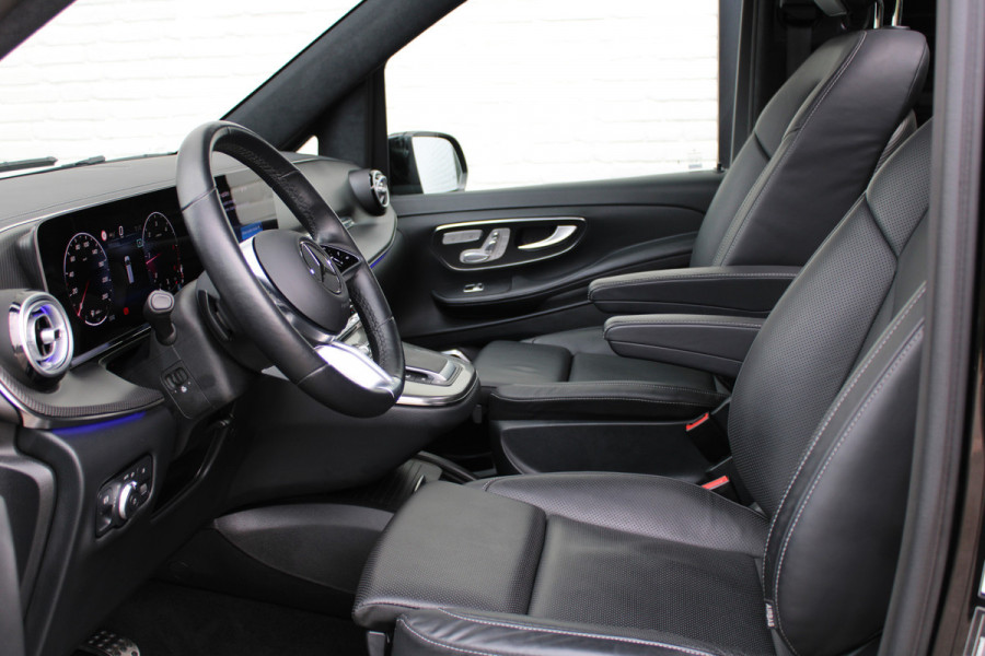 Mercedes-Benz V-Klasse 300d / AMG / Exclusive / DC / 4-matic / Luchtvering / Pano / Elec Stoelen / Burmester / Vol Opties / NIEUWSTAAT.