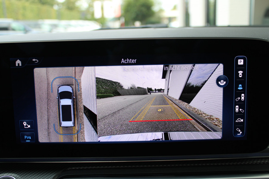 Mercedes-Benz V-Klasse 300d / AMG / Exclusive / DC / 4-matic / Luchtvering / Pano / Elec Stoelen / Burmester / Vol Opties / NIEUWSTAAT.