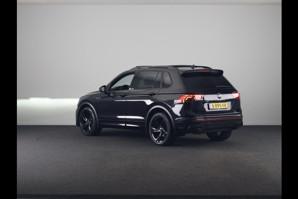Volkswagen Tiguan 1.5 TSI R-Line Business+ 150pk Automaat (DSG) | Navigatie | Panoramadak | Trekhaak (Zwenkbaar) | Parkeersensoren (Park assist) | Achteruitrijcamera | Achterklep Electrise | Black optie pakket |