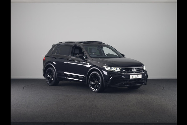 Volkswagen Tiguan 1.5 TSI R-Line Business+ 150pk Automaat (DSG) | Navigatie | Panoramadak | Trekhaak (Zwenkbaar) | Parkeersensoren (Park assist) | Achteruitrijcamera | Achterklep Electrise | Black optie pakket |