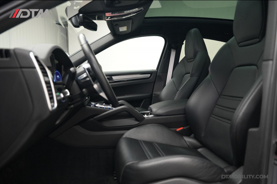Porsche Cayenne Coupé 3.0 E-Hybrid Platinum Edition | Panorama | Trekhaak