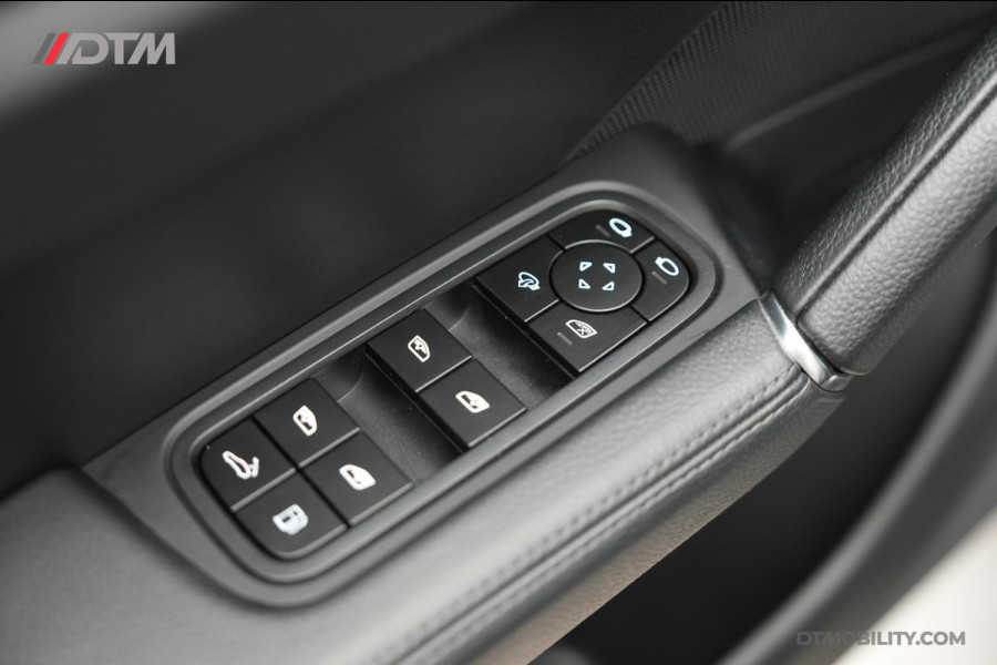 Porsche Cayenne Coupé 3.0 E-Hybrid Platinum Edition | Panorama | Trekhaak