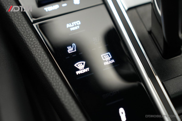 Porsche Cayenne Coupé 3.0 E-Hybrid Platinum Edition | Panorama | Trekhaak