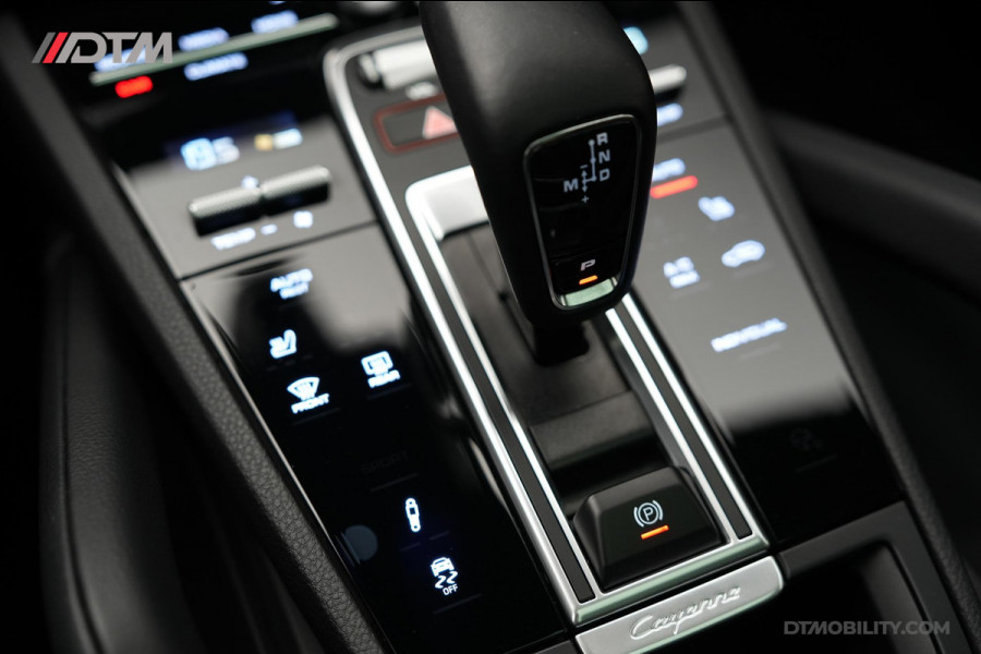 Porsche Cayenne Coupé 3.0 E-Hybrid Platinum Edition | Panorama | Trekhaak
