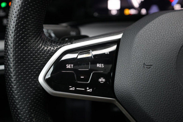 Volkswagen Golf 2.0 TSI GTI 245+PK LED+IQ/PANO/HALF LEDER+S.VERWARMING/19"/LINE/ACC/ECC/12 MND GARANTIE!