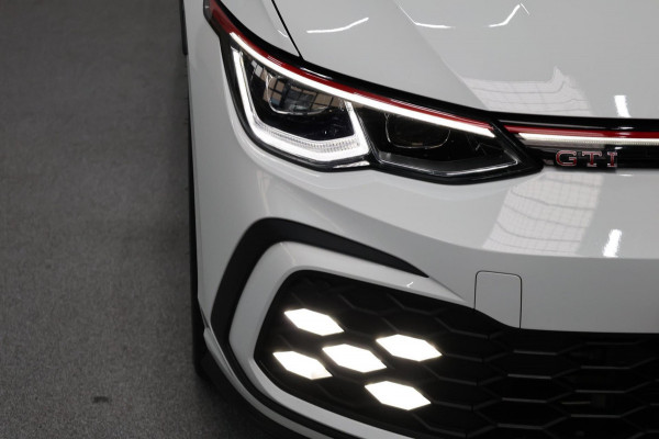 Volkswagen Golf 2.0 TSI GTI 245+PK LED+IQ/PANO/HALF LEDER+S.VERWARMING/19"/LINE/ACC/ECC/12 MND GARANTIE!
