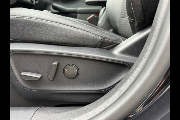 Ford Kuga 2.5 PHEV 225 Pk | Titanium | Navigatie |Cruise |Camera | Clima | Help display | Side assist.