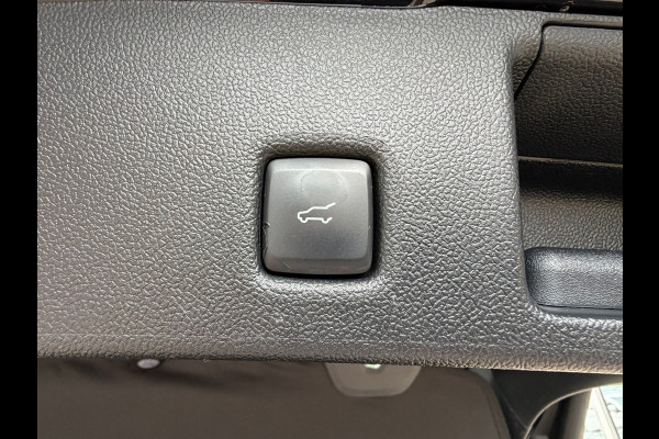 Ford Kuga 2.5 PHEV 225 Pk | Titanium | Navigatie |Cruise |Camera | Clima | Help display | Side assist.