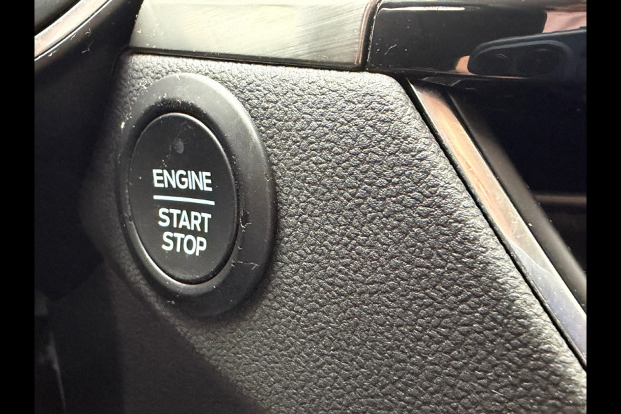 Ford Kuga 2.5 PHEV 225 Pk | Titanium | Navigatie |Cruise |Camera | Clima | Help display | Side assist.