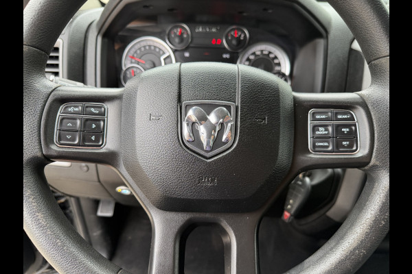 Dodge Ram 1500 CLASSIC 4x4 / Prins LPG / luchtvering achter / trekhaak 3500 kg / 5 persoons / lease vanaf € 619 / cruise en climate control / navigatie / vaste prijs rijklaar € 37.750 ex btw
