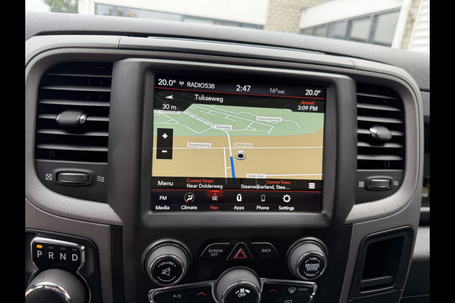 Dodge Ram 1500 CLASSIC 4x4 / Prins LPG / luchtvering achter / trekhaak 3500 kg / 5 persoons / lease vanaf € 619 / cruise en climate control / navigatie / vaste prijs rijklaar € 37.750 ex btw