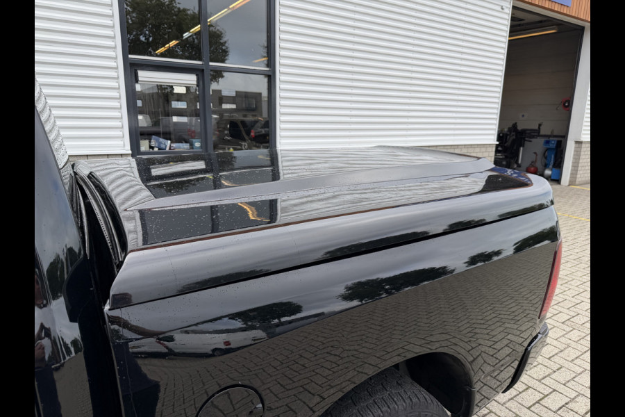 Dodge Ram 1500 CLASSIC 4x4 / Prins LPG / luchtvering achter / trekhaak 3500 kg / 5 persoons / lease vanaf € 619 / cruise en climate control / navigatie / vaste prijs rijklaar € 37.750 ex btw