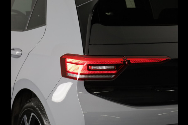 Volkswagen ID.3 Pro Business 59 kWh 204 pk | SOH 98% | Navigatie | Parkeersensoren (Park assist) | Achteruitrijcamera | Keyless | Matrix LED koplampen |