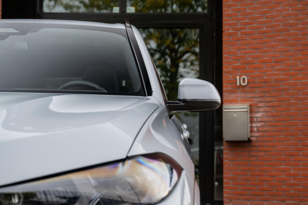 BMW X5 xDrive50e M-Sport Pro B&W Pano Trekhaak HuD 22''