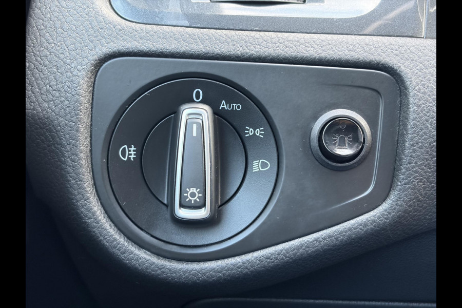 Volkswagen e-Golf ✓SOH 84,55%✓Carplay✓Navi✓LED✓Clima✓Cruise✓Pdc V+A✓Lm velgen✓N.A.P✓Apk tot 07-2027