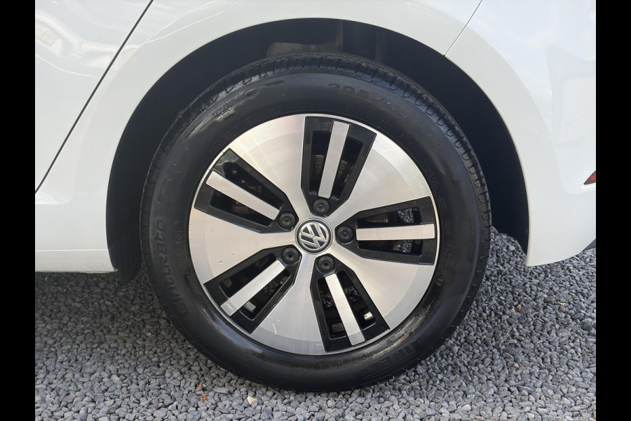 Volkswagen e-Golf ✓SOH 84,55%✓Carplay✓Navi✓LED✓Clima✓Cruise✓Pdc V+A✓Lm velgen✓N.A.P✓Apk tot 07-2027