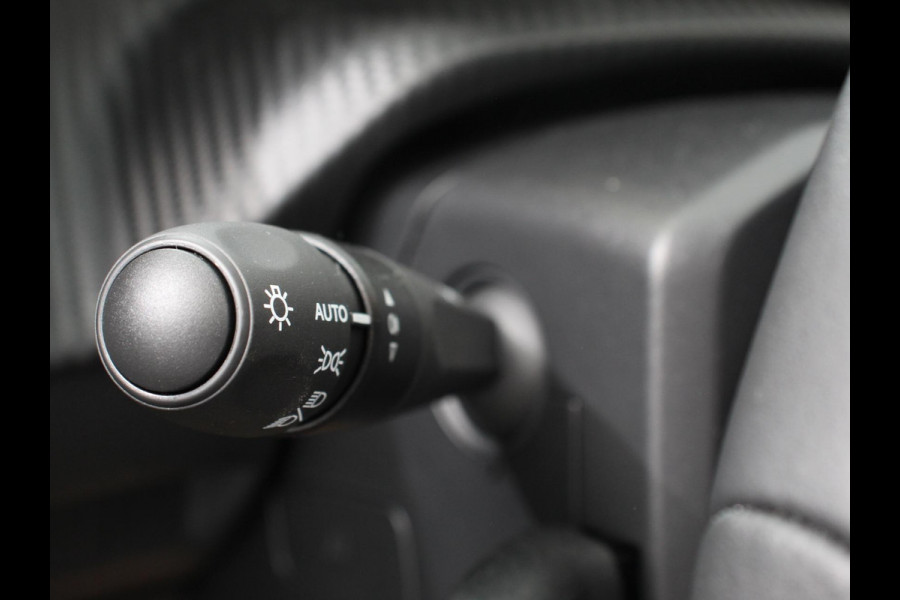Peugeot e-208 EV Allure Pack 50 kWh Warmtepomp Navigatie Apple Carplay Android Auto Parkeerhulp Cruise Control Full Led Climate Control Lichtmetalen velgen