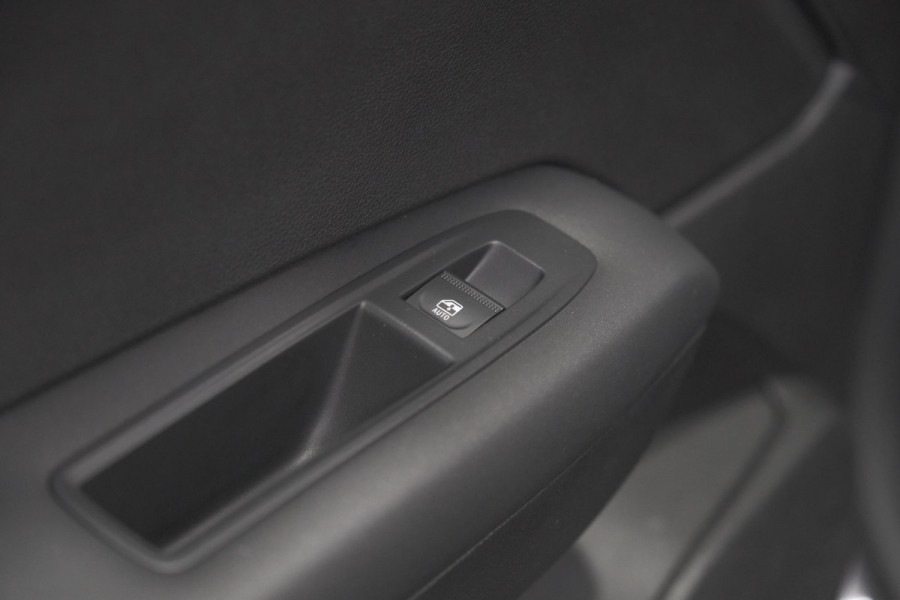 Renault Captur TCe 100 Zen | Trekhaak | Climate Control | Parkeersensoren | Apple Carplay