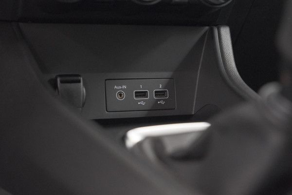 Renault Captur TCe 100 Zen | Trekhaak | Climate Control | Parkeersensoren | Apple Carplay