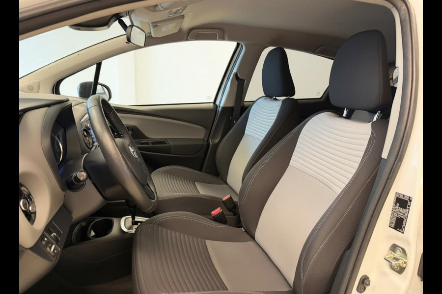 Toyota Yaris 1.5 HYBRID BLACK & WHITE GARANTIE TOT 2030! CLIMAT CONTROLL. ACHTERUITRIJ CAMERA . SLECHTS 58.000 KM GEREDEN!