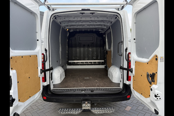 Renault Master 2.3 dCi 135 PK / L1H1 / 19.857 KM! / 2.5 TONS TREKHAAK / IMPERIAAL / CAMERA / 1e EIG. / CRUISE / AIRCO / 3-ZITS