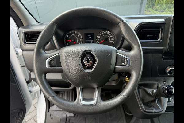 Renault Master 2.3 dCi 135 PK / L1H1 / 19.857 KM! / 2.5 TONS TREKHAAK / IMPERIAAL / CAMERA / 1e EIG. / CRUISE / AIRCO / 3-ZITS