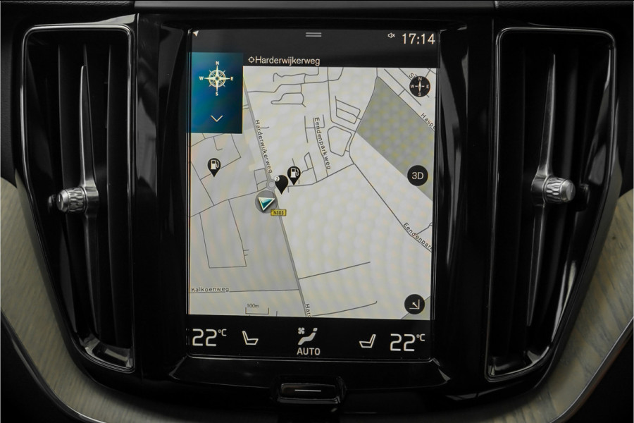 Volvo XC60 2.0 T8 Twin Engine AWD Inscription Pano CarPlay Camera 360° Trekhaak 20"