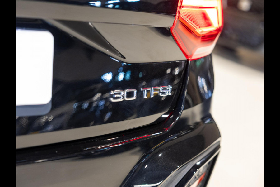 Audi Q2 30 TFSI 2x S-Line Edition / 110pk / NAP / Achteruitrij camera / Automatische klimaatregeling /
