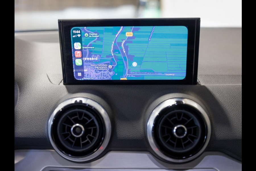 Audi Q2 30 TFSI 2x S-Line Edition / 110pk / NAP / Achteruitrij camera / Automatische klimaatregeling /