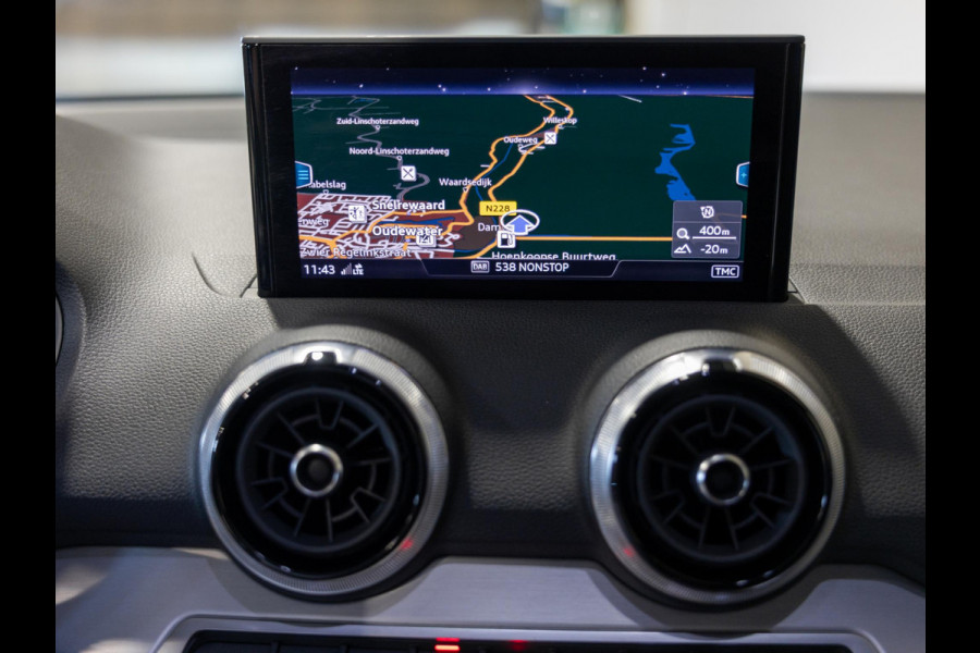 Audi Q2 30 TFSI 2x S-Line Edition / 110pk / NAP / Achteruitrij camera / Automatische klimaatregeling /