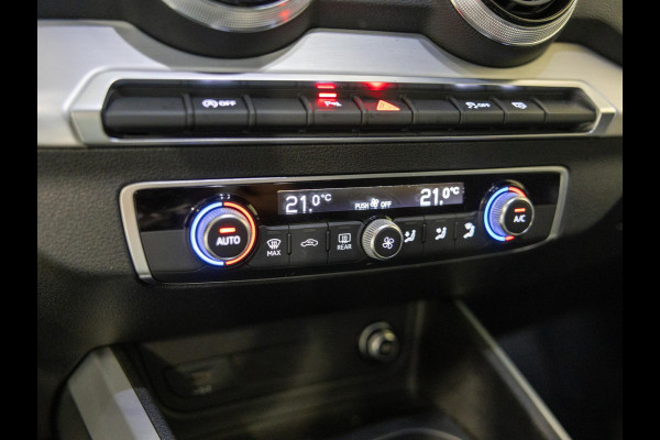 Audi Q2 30 TFSI 2x S-Line Edition / 110pk / NAP / Achteruitrij camera / Automatische klimaatregeling /