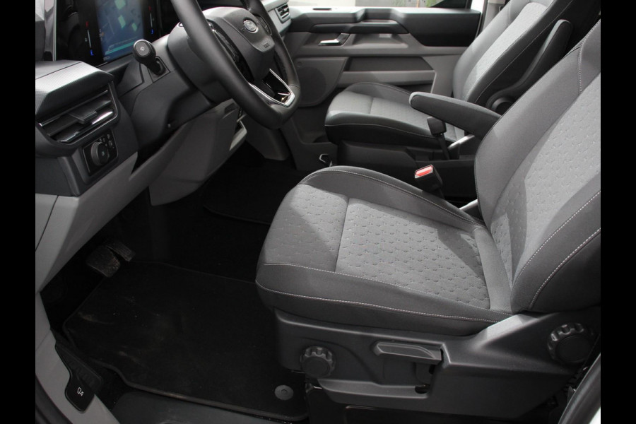 Ford E-Transit Custom 340 L2H1 Limited 65 kWh 8 persoons Adaptieve cruise control Airco Lichtmetalen Velgen Extra getint glas Camera Navigatie Apple Carplay/ Android Auto