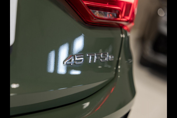 Audi Q3 Sportback 45 TFSI e S-Line Edition / 245pk / NAP / Achteruitrij camera / Trekhaak / Dodehoek herkenning /