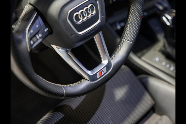 Audi Q3 Sportback 45 TFSI e S-Line Edition / 245pk / NAP / Achteruitrij camera / Trekhaak / Dodehoek herkenning /