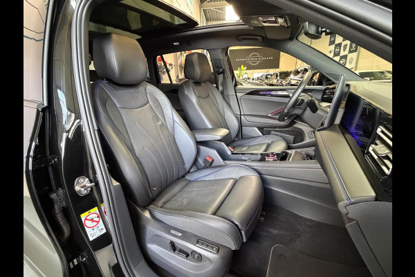 Volkswagen Tiguan 1.5 eHybrid R-Line Edition, Panoramadak, HUD, Massage Stoelen, Trekhaak, 360 Camera