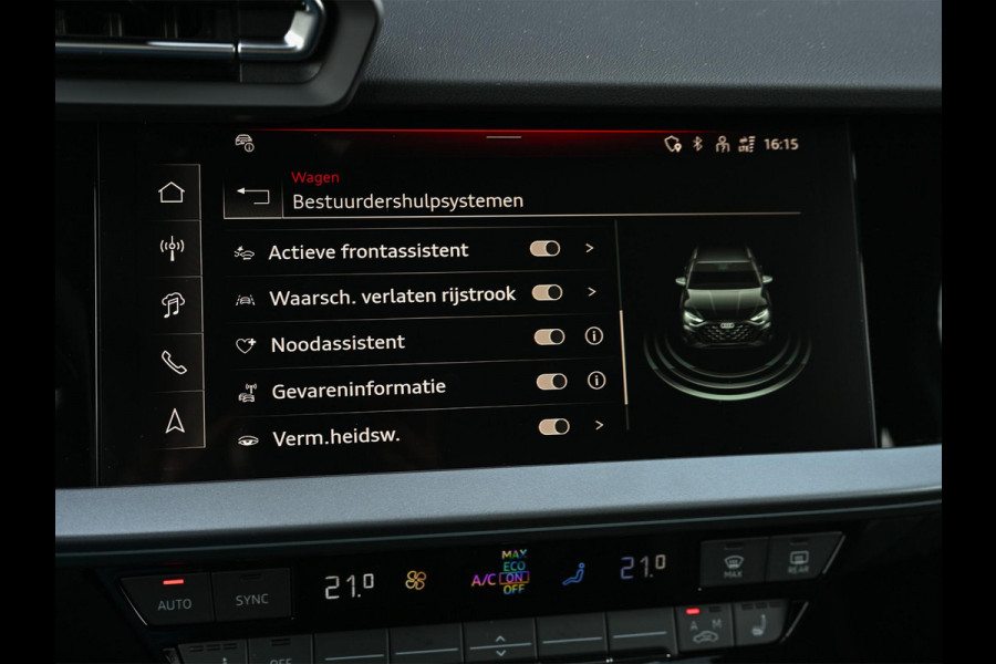 Audi A3 Sportback 45 TFSI e S edition Competition | Panoramadak | 5 jr Garantie | HUD | Sonos Sound | Camera | Ambiance interieur | Active Cruise | S-Seats + Memory | Stoelverwarming | Keyless |