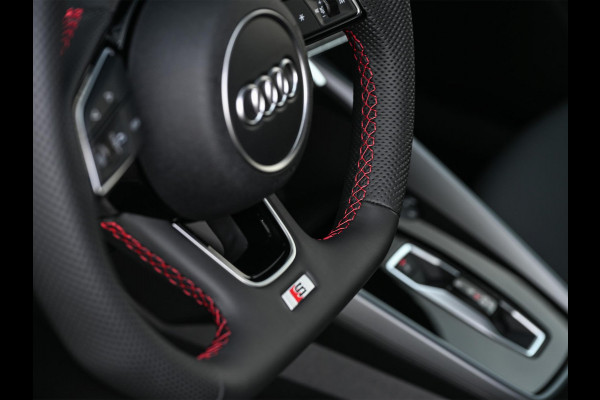 Audi A3 Sportback 45 TFSI e S edition Competition | Panoramadak | 5 jr Garantie | HUD | Sonos Sound | Camera | Ambiance interieur | Active Cruise | S-Seats + Memory | Stoelverwarming | Keyless |