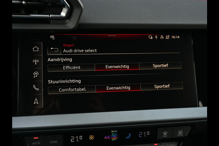 Audi A3 Sportback 45 TFSI e S edition Competition | Panoramadak | 5 jr Garantie | HUD | Sonos Sound | Camera | Ambiance interieur | Active Cruise | S-Seats + Memory | Stoelverwarming | Keyless |