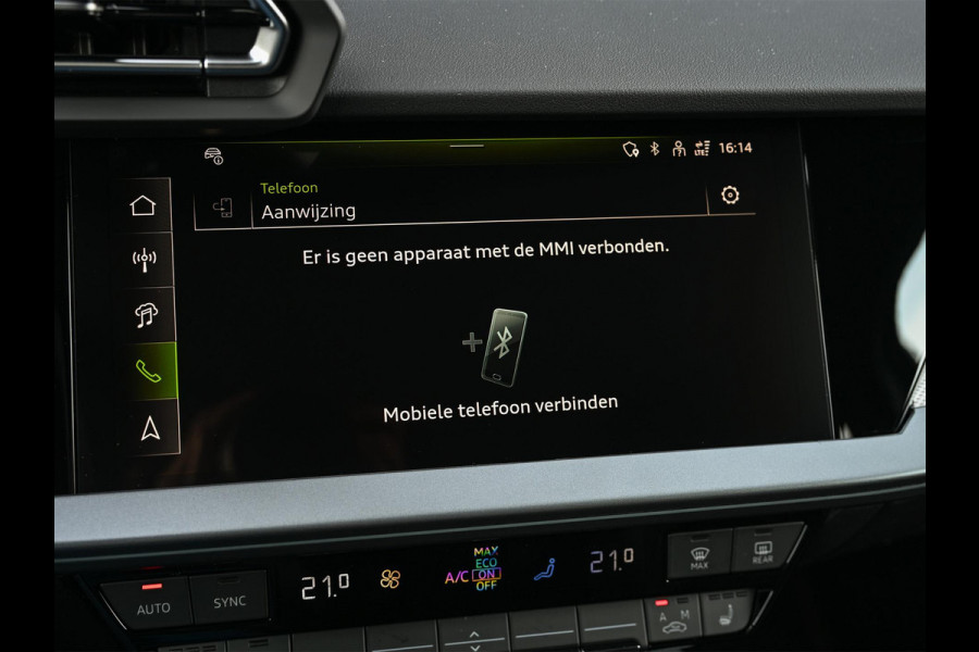 Audi A3 Sportback 45 TFSI e S edition Competition | Panoramadak | 5 jr Garantie | HUD | Sonos Sound | Camera | Ambiance interieur | Active Cruise | S-Seats + Memory | Stoelverwarming | Keyless |