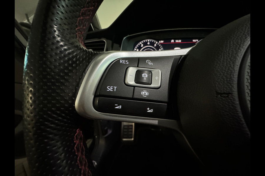Volkswagen Golf 2.0 TSI GTI TCR Pano|Akra|Dynaudio|Camera|Blindspot
