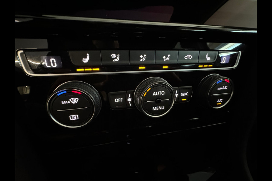 Volkswagen Golf 2.0 TSI GTI TCR Pano|Akra|Dynaudio|Camera|Blindspot