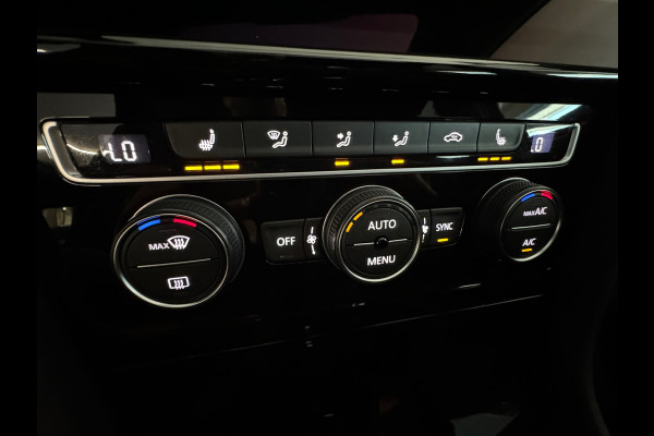 Volkswagen Golf 2.0 TSI GTI TCR Pano|Akra|Dynaudio|Camera|Blindspot