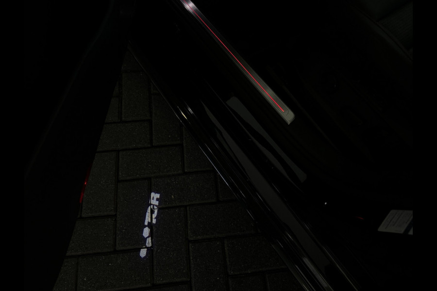 Volkswagen Golf 2.0 TSI GTI TCR Pano|Akra|Dynaudio|Camera|Blindspot