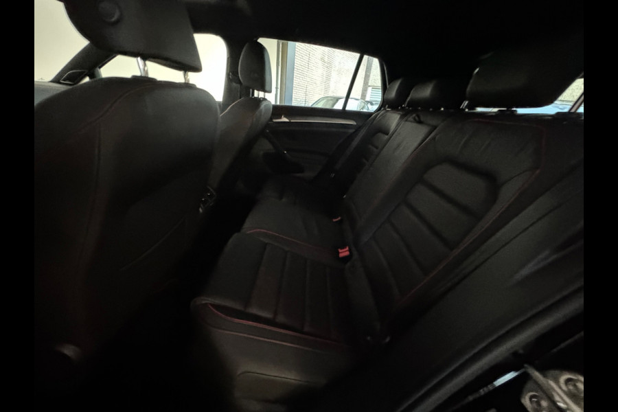 Volkswagen Golf 2.0 TSI GTI TCR Pano|Akra|Dynaudio|Camera|Blindspot