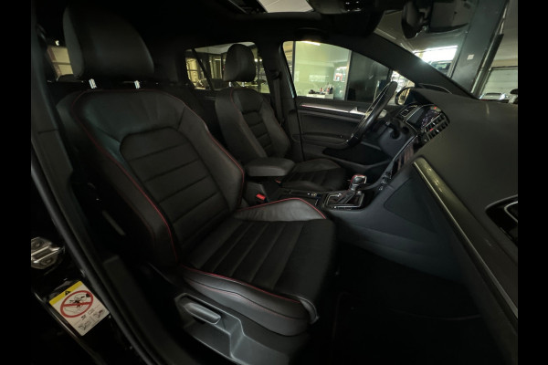Volkswagen Golf 2.0 TSI GTI TCR Pano|Akra|Dynaudio|Camera|Blindspot