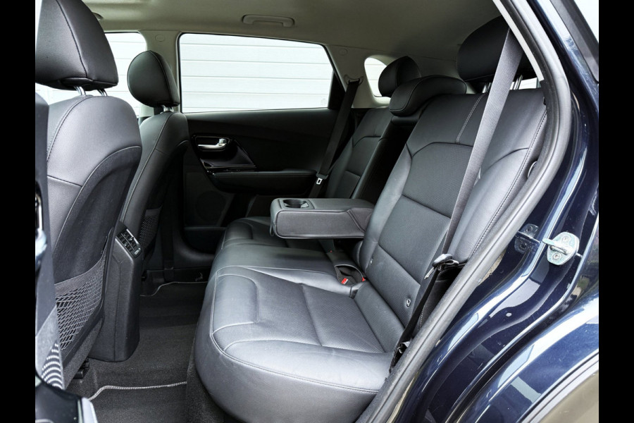 Kia Niro 1.6 GDi Hybrid ExecutiveLine - Apple CarPlay / Android Auto - Schuif-/Kanteldak - Stuur-/Stoelverwarming - Lederen Bekled