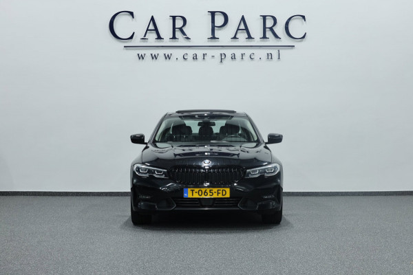 BMW 3-serie 320i M-Sport LED/VIRTUAL/SFEER/PANORAMADAK/LEDER+S.VERWAMRING/19" LMV/PDC/CRUISE/ECC/12 MND GARANTIE!