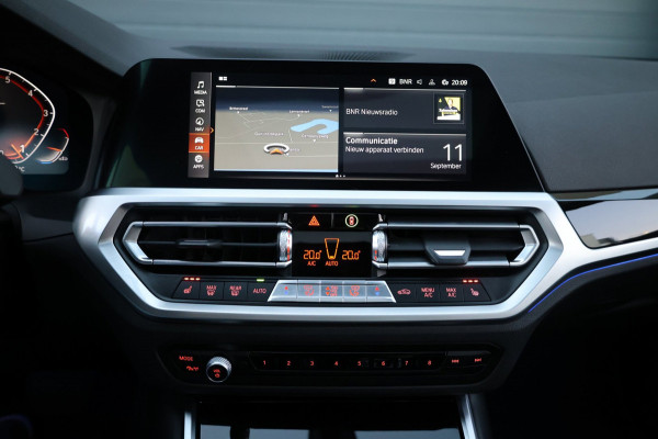BMW 3-serie 320i M-Sport LED/VIRTUAL/SFEER/PANORAMADAK/LEDER+S.VERWAMRING/19" LMV/PDC/CRUISE/ECC/12 MND GARANTIE!