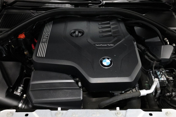 BMW 3-serie 320i M-Sport LED/VIRTUAL/SFEER/PANORAMADAK/LEDER+S.VERWAMRING/19" LMV/PDC/CRUISE/ECC/12 MND GARANTIE!